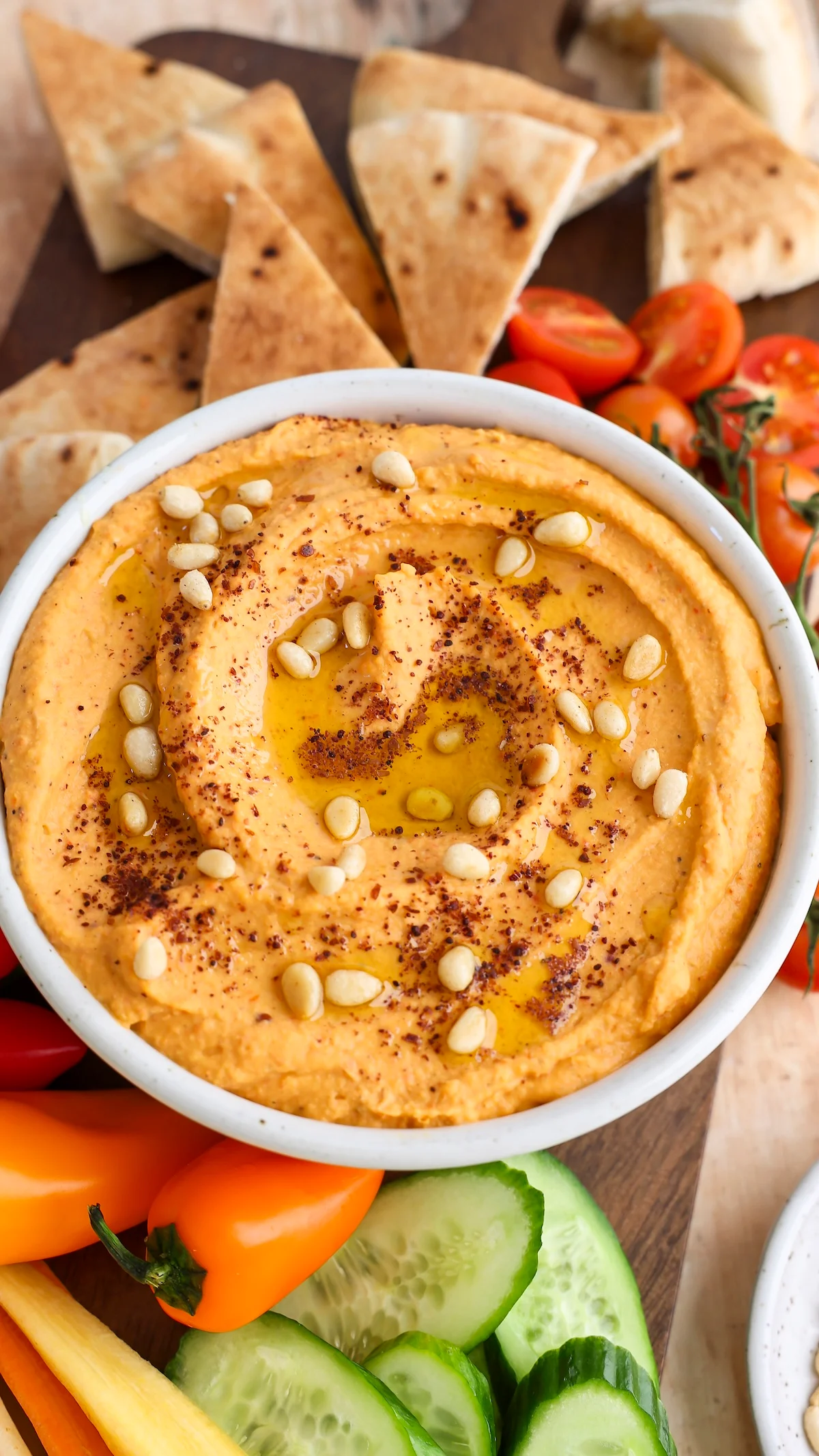 Your Guide to Roasted Red Pepper Hummus: Prep, Serve & Chill